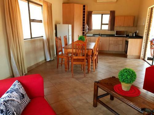 Villa Zingela Nature Reserve - Leadwood Lodge