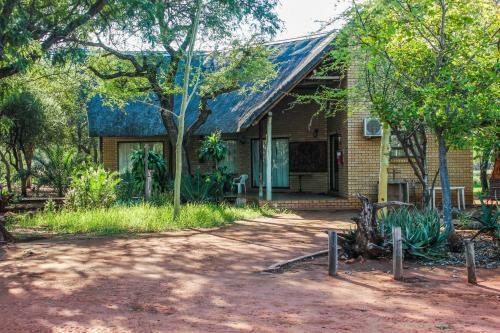 Villa Zingela Nature Reserve - Leadwood Lodge