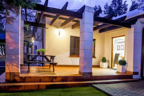 Hostal Nobis House