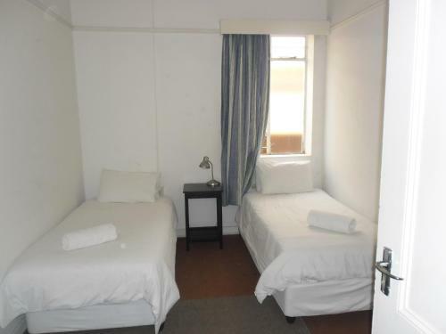 Apartamento Gibson Budget Accommodation