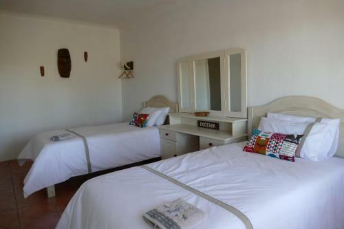 Hostal Adonsonia Lodge