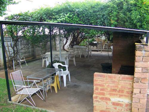 Hostal Strelitzia Guest House