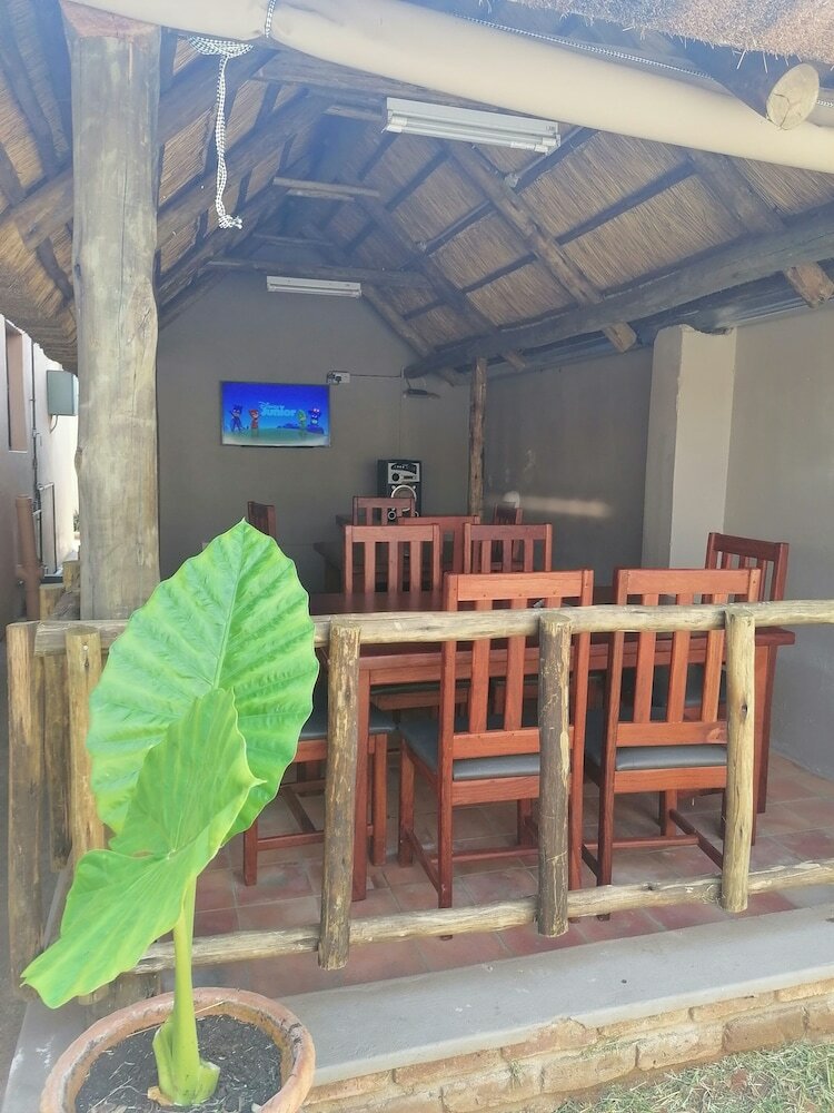 Hostal 848 Guest House
