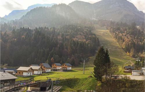 Three-bedroom Holiday Home In Altaussee