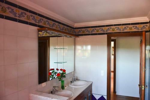 Veinat de Les Ferreries Villa Sleeps 18 Pool Wifi