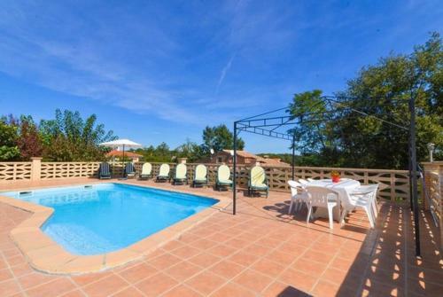 Vallcanera Villa Sleeps 8 Pool