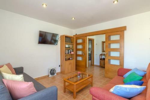 Vallcanera Villa Sleeps 8 Pool