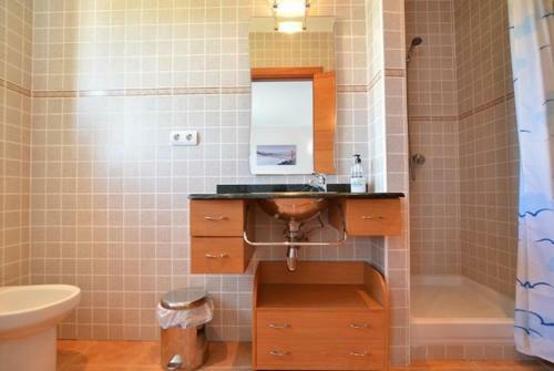 Vallcanera Villa Sleeps 8 Pool