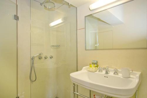 San Vincenti Villa Sleeps 18 Air Con Wifi