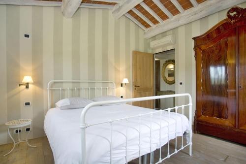 San Vincenti Villa Sleeps 18 Air Con Wifi