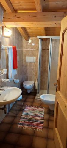 Hostal Affittacamere Pizzeria Marmolada