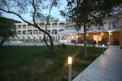 Hotel Saint George Palace