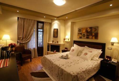 Hostal Kaloneri Rooms