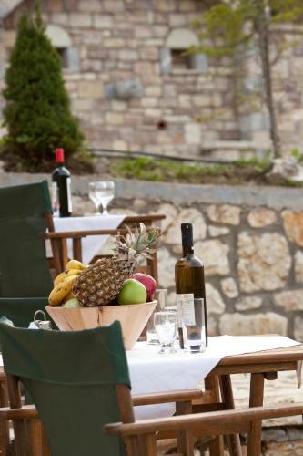 Hostal Kaloneri Rooms