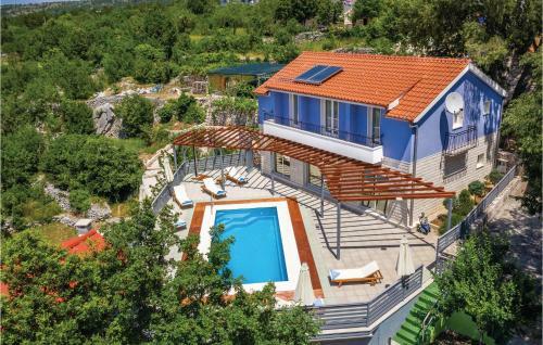 Three-bedroom Holiday Home In Lovrec