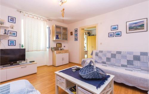 One-bedroom Holiday Home In Meja Gaj