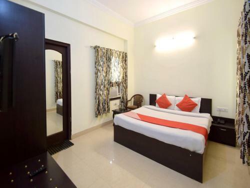 Hostal Oyo 10753 Hotel Triund Regency