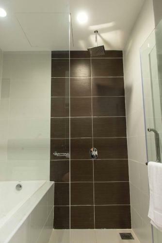 Hotel Encorp Marina Suites By Iconic Bliss