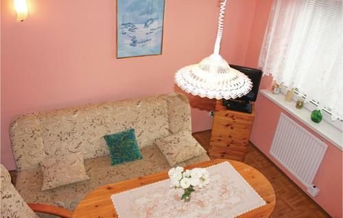 Holiday Home Rewal Olszynowa II