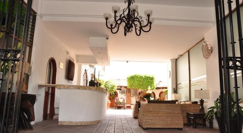Hotel Suites Mar Elena