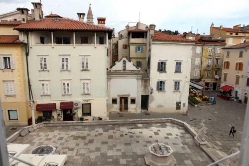Premium Location Studio Apartment Mma1