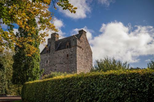 Bowhill Chateau Sleeps 10 Wifi