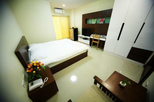 Aparthotel Central Place Serviced Apartment