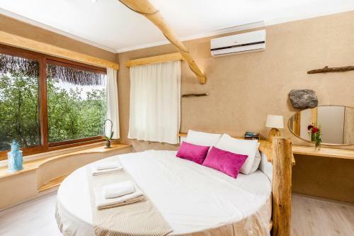 Kuyucak Villa Sleeps 2 Pool Air Con Wifi