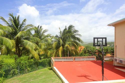 Cap Estate Villa Sleeps 10 Pool Air Con Wifi