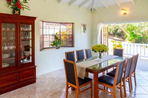 Cap Estate Villa Sleeps 10 Pool Air Con Wifi
