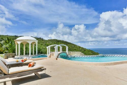Cap Estate Villa Sleeps 8 Pool Air Con Wifi