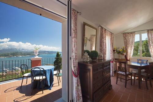 Villa Bellosguardo Apartments