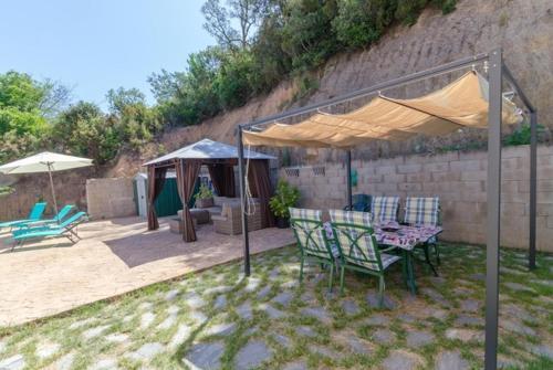 Caules Villa Sleeps 6 Pool