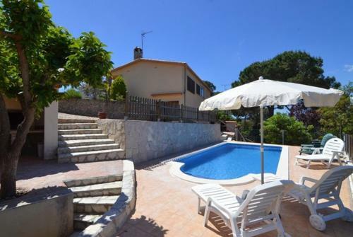 Caules Villa Sleeps 8 Pool