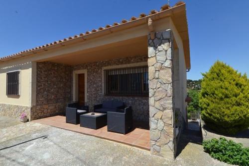 Caules Villa Sleeps 8 Pool