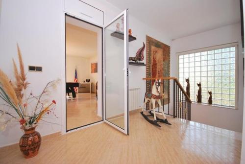 Caules Villa Sleeps 6 Pool