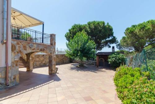 Caules Villa Sleeps 10 Pool Wifi