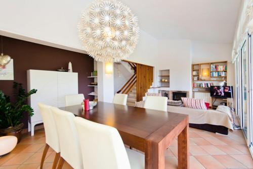 Lloret de Mar Villa Sleeps 6 Pool Wifi