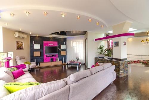 Lloret de Mar Villa Sleeps 8 Pool Air Con Wifi