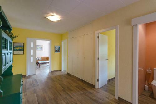 Lloret de Mar Villa Sleeps 14 Pool Wifi