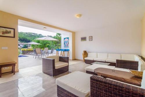 Sant Eloi Villa Sleeps 10 Pool Wifi