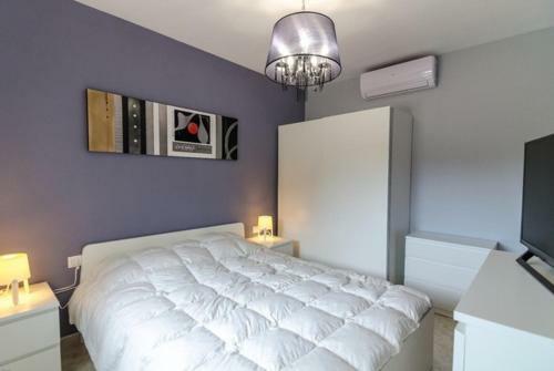 Lloret de Mar Villa Sleeps 6 Pool Air Con Wifi