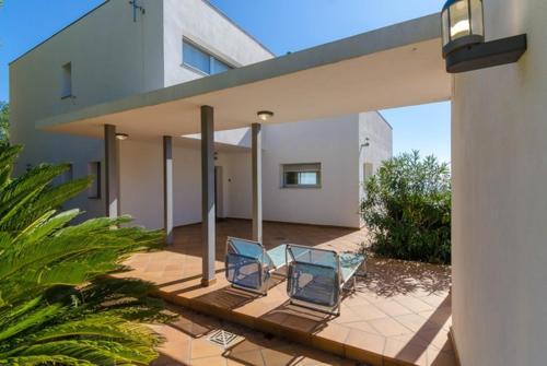 Lloret de Mar Villa Sleeps 10 Pool Wifi