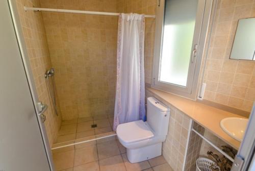 Lloret de Mar Villa Sleeps 10 Pool Wifi