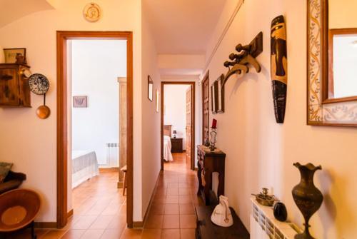 Lloret de Mar Villa Sleeps 8 Pool Wifi