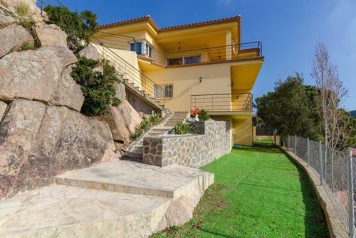 Lloret De Mar Villa Sleeps 4 Pool