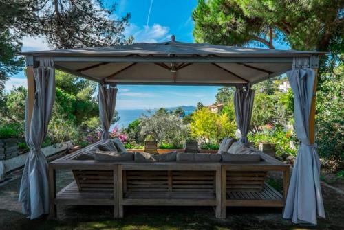 Lloret de Mar Villa Sleeps 10 Pool Air Con Wifi