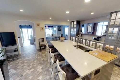 Lloret de Mar Villa Sleeps 10 Pool Air Con Wifi