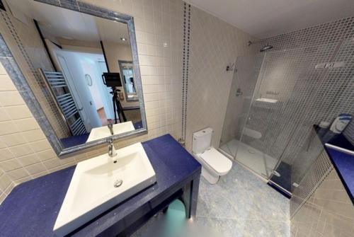 Lloret de Mar Villa Sleeps 10 Pool Air Con Wifi