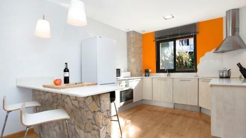 Lloret De Mar Villa Sleeps 8